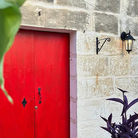 Vakantiehuis Traditional In The Heart Of