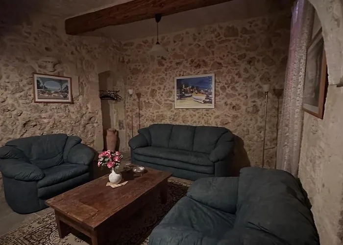 Dom wakacyjny Traditional In The Heart Of *